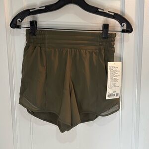 NEW Lululemon Hotty Hot Shorts. Size 4